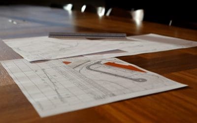 Hva bør FDV-dokumentasjon inneholde for å sikre bygg over tid?